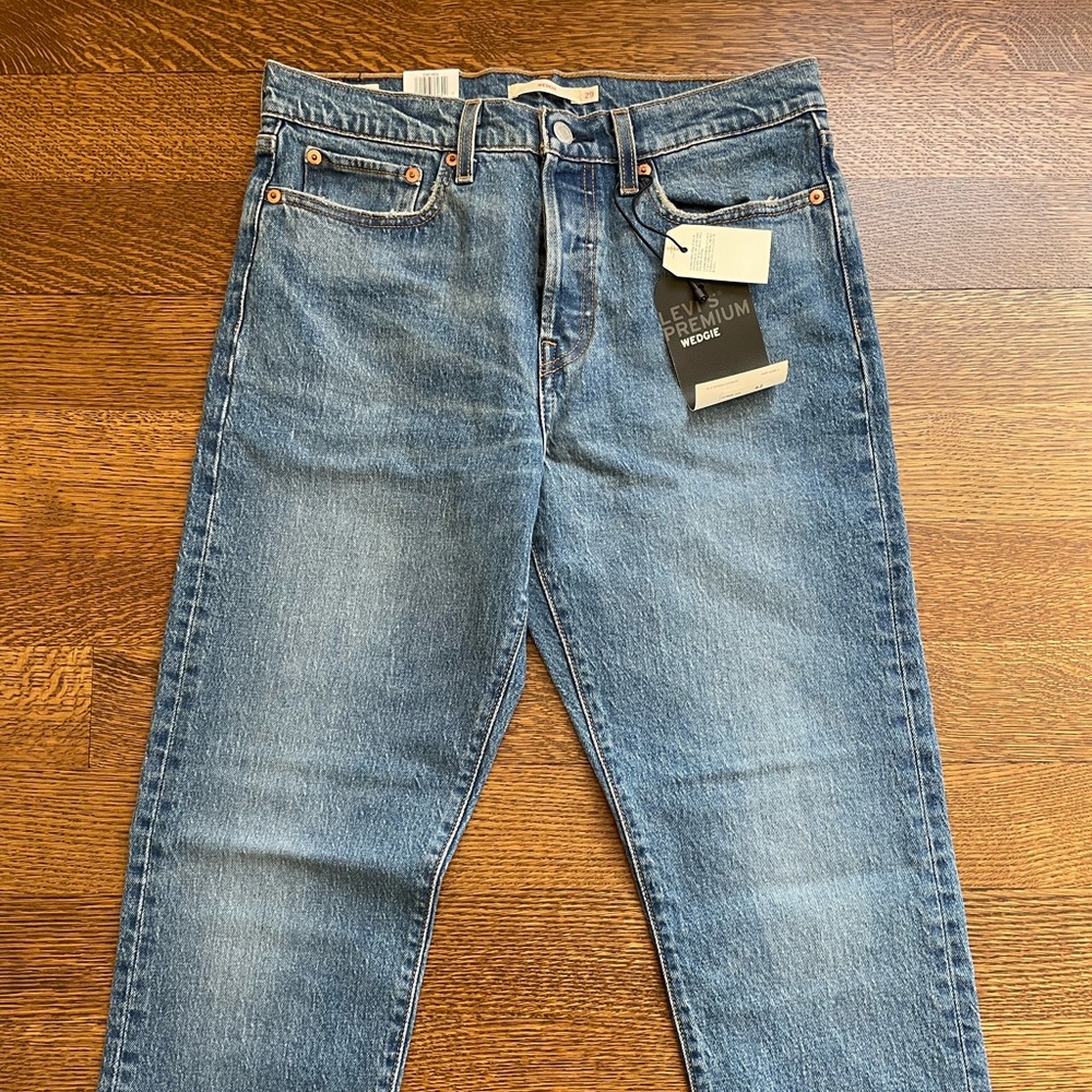 Levi’s Women’s Wedgie Jeans